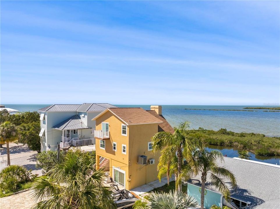 For Sale: $829,000 (3 beds, 2 baths, 1400 Square Feet)