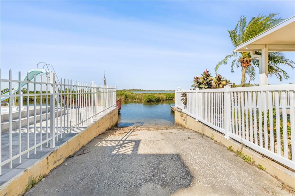 For Sale: $829,000 (3 beds, 2 baths, 1400 Square Feet)
