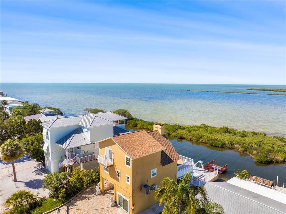 For Sale: $829,000 (3 beds, 2 baths, 1400 Square Feet)
