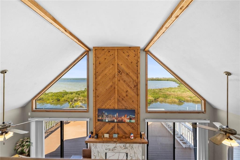 For Sale: $829,000 (3 beds, 2 baths, 1400 Square Feet)