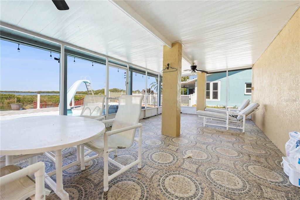 For Sale: $829,000 (3 beds, 2 baths, 1400 Square Feet)