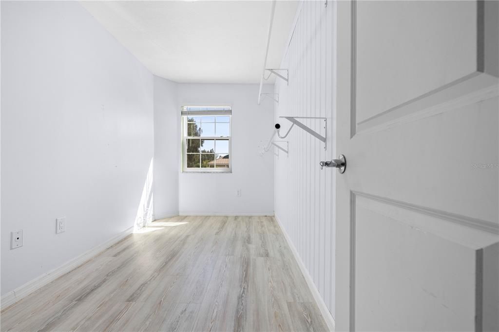 For Sale: $829,000 (3 beds, 2 baths, 1400 Square Feet)