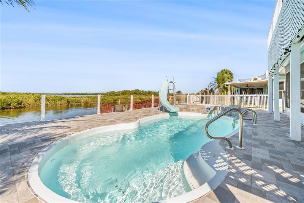 For Sale: $829,000 (3 beds, 2 baths, 1400 Square Feet)