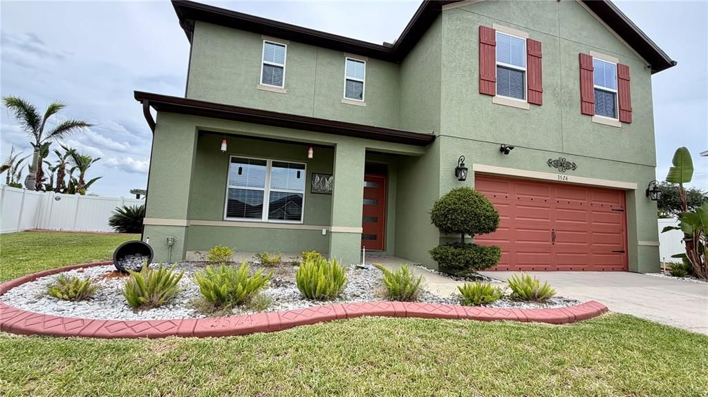 For Rent: $2,800 (4 beds, 2 baths, 2533 Square Feet)