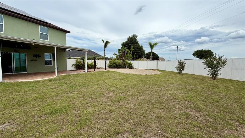 For Rent: $2,800 (4 beds, 2 baths, 2533 Square Feet)