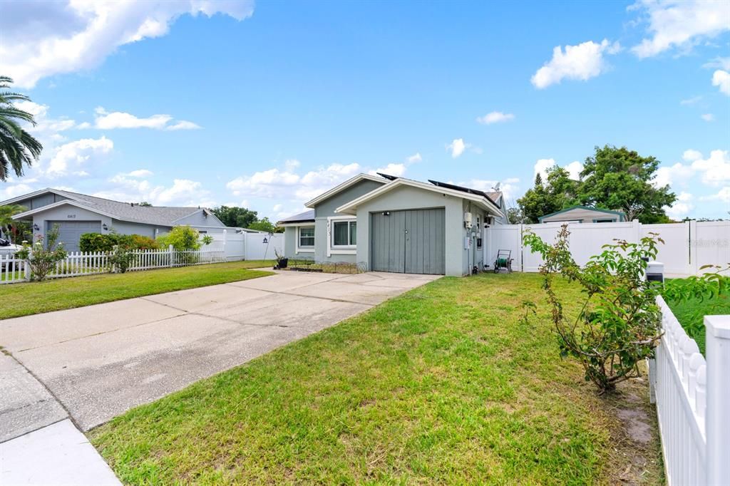 For Sale: $440,500 (3 beds, 2 baths, 1391 Square Feet)