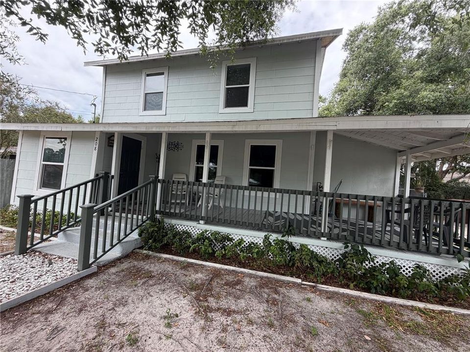 For Sale: $239,900 (3 beds, 2 baths, 1592 Square Feet)