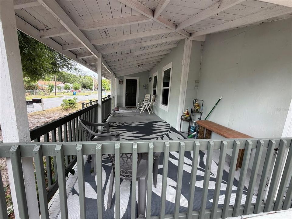 For Sale: $239,900 (3 beds, 2 baths, 1592 Square Feet)