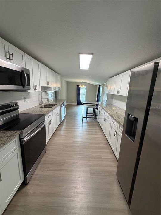 For Sale: $239,900 (3 beds, 2 baths, 1592 Square Feet)