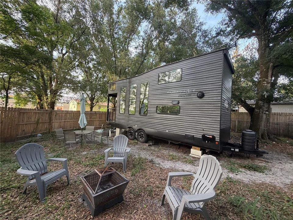 For Sale: $239,900 (3 beds, 2 baths, 1592 Square Feet)