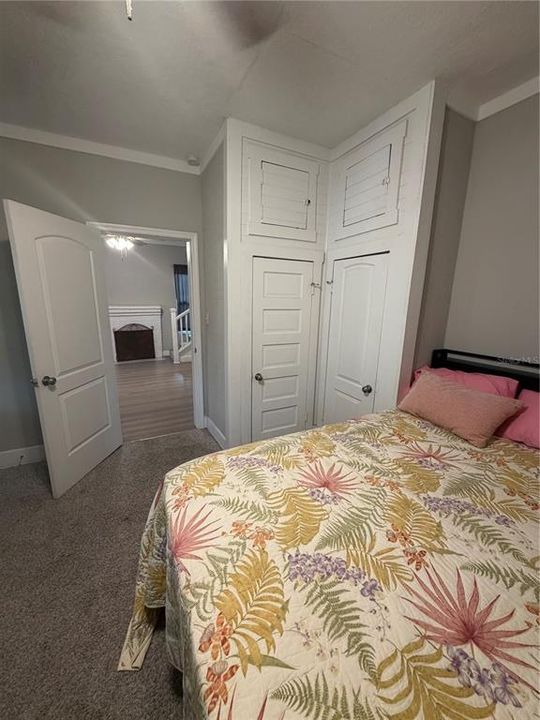 For Sale: $239,900 (3 beds, 2 baths, 1592 Square Feet)