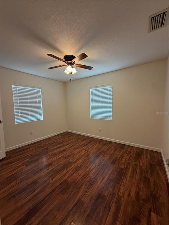 For Sale: $224,900 (3 beds, 2 baths, 1092 Square Feet)