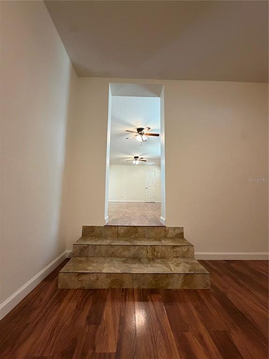 For Sale: $224,900 (3 beds, 2 baths, 1092 Square Feet)