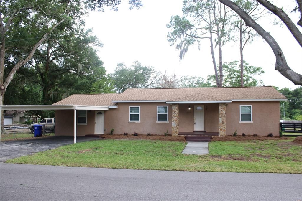 For Sale: $224,900 (3 beds, 2 baths, 1092 Square Feet)