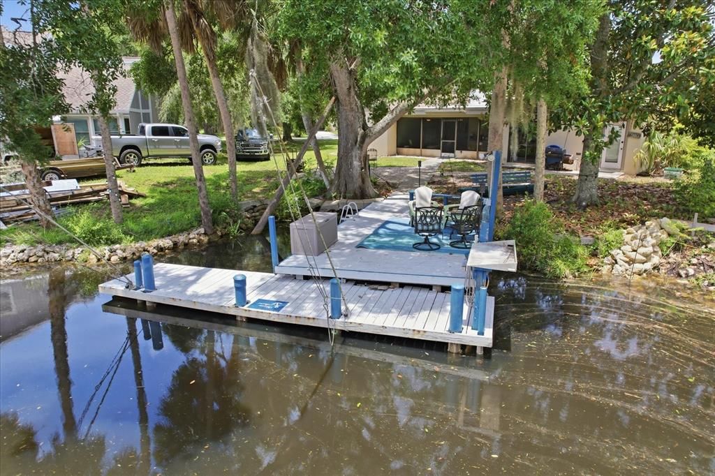 For Sale: $439,000 (3 beds, 3 baths, 1823 Square Feet)