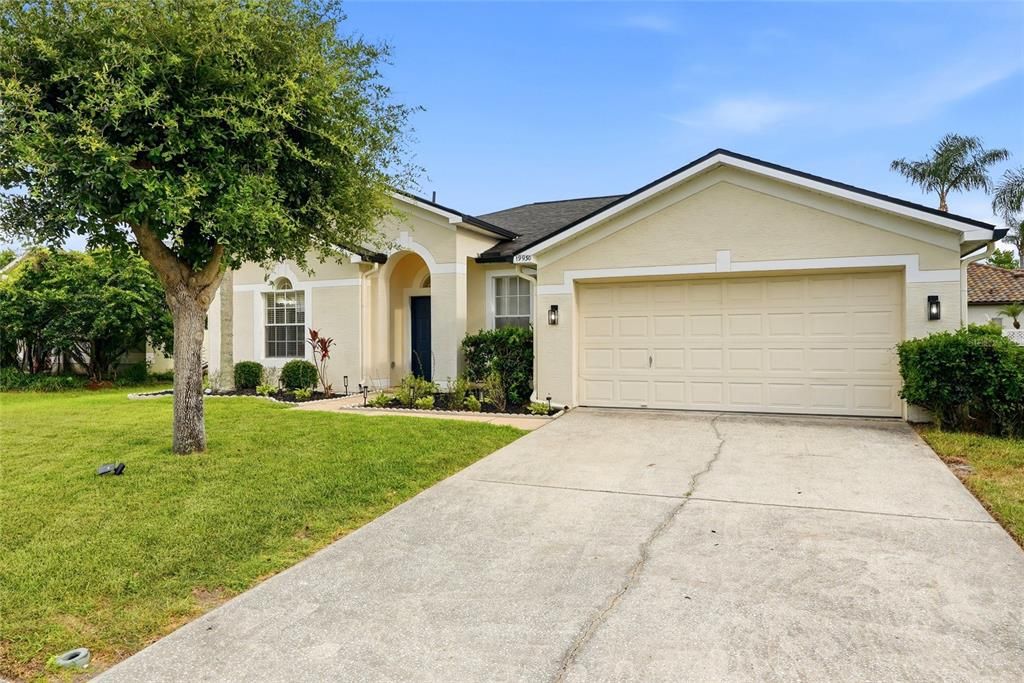 For Sale: $499,000 (3 beds, 2 baths, 1920 Square Feet)