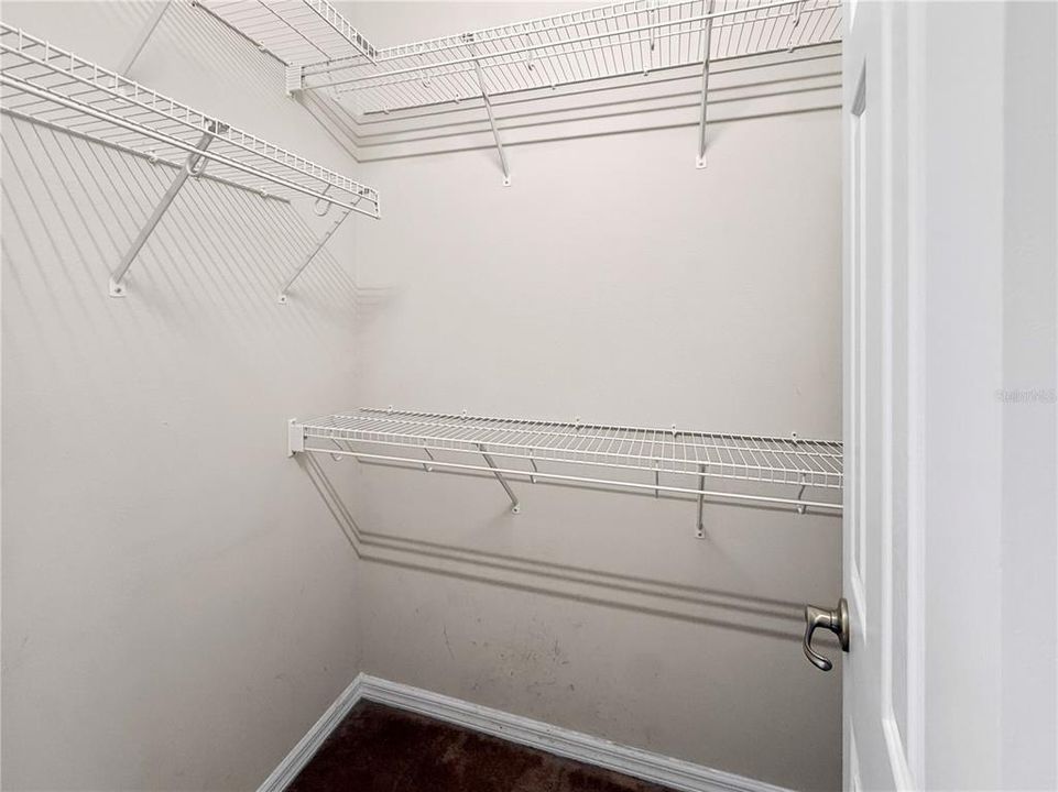 For Sale: $375,000 (3 beds, 2 baths, 2104 Square Feet)