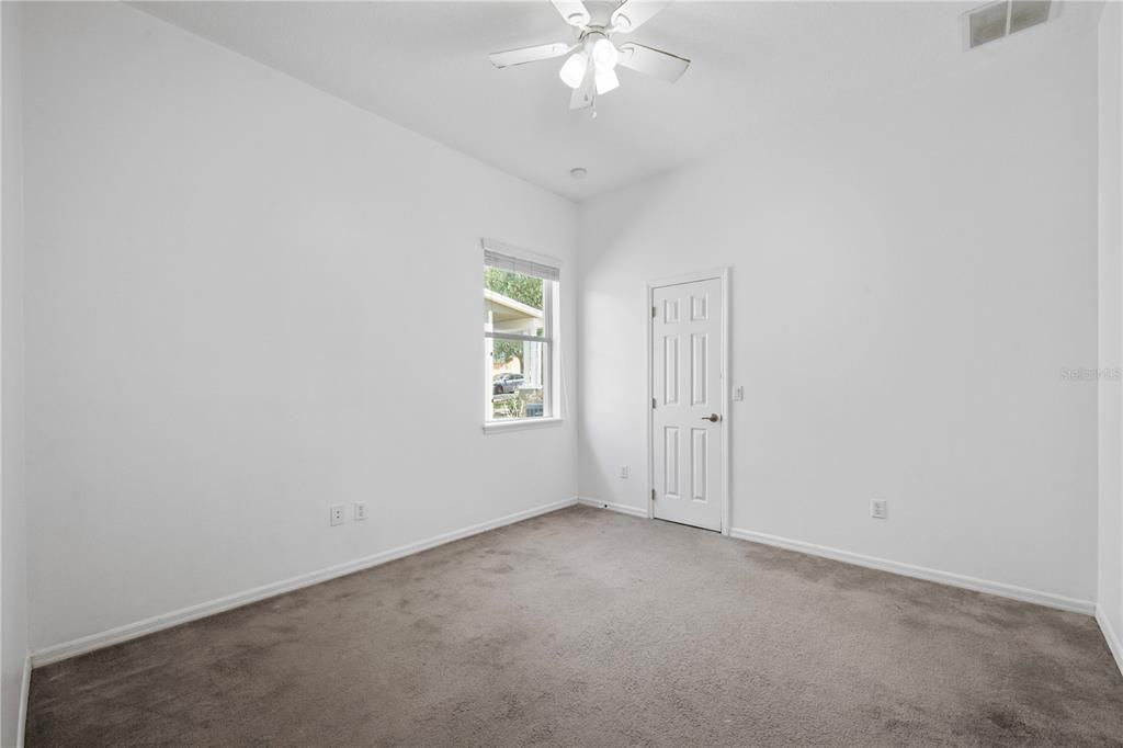 For Sale: $375,000 (3 beds, 2 baths, 2104 Square Feet)
