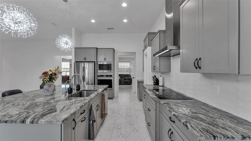 For Sale: $525,000 (4 beds, 3 baths, 2815 Square Feet)