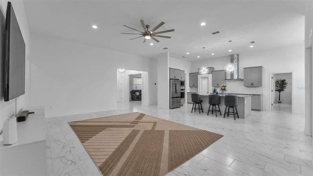 For Sale: $525,000 (4 beds, 3 baths, 2815 Square Feet)