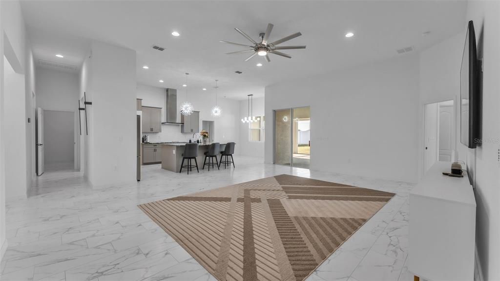 For Sale: $525,000 (4 beds, 3 baths, 2815 Square Feet)