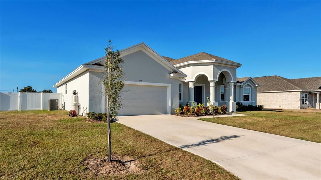 For Sale: $525,000 (4 beds, 3 baths, 2815 Square Feet)