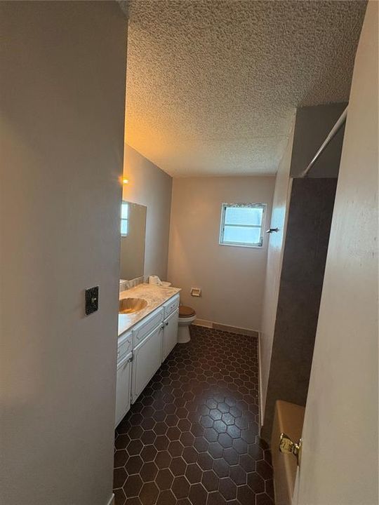 For Sale: $242,500 (3 beds, 2 baths, 1796 Square Feet)