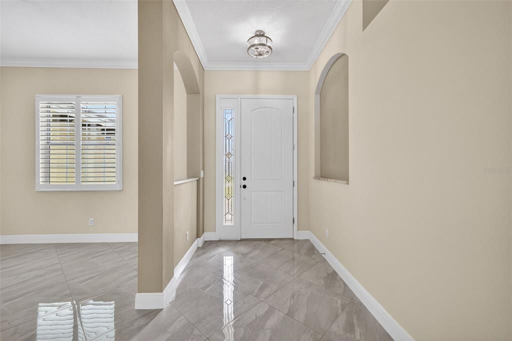 For Sale: $450,000 (3 beds, 2 baths, 1888 Square Feet)