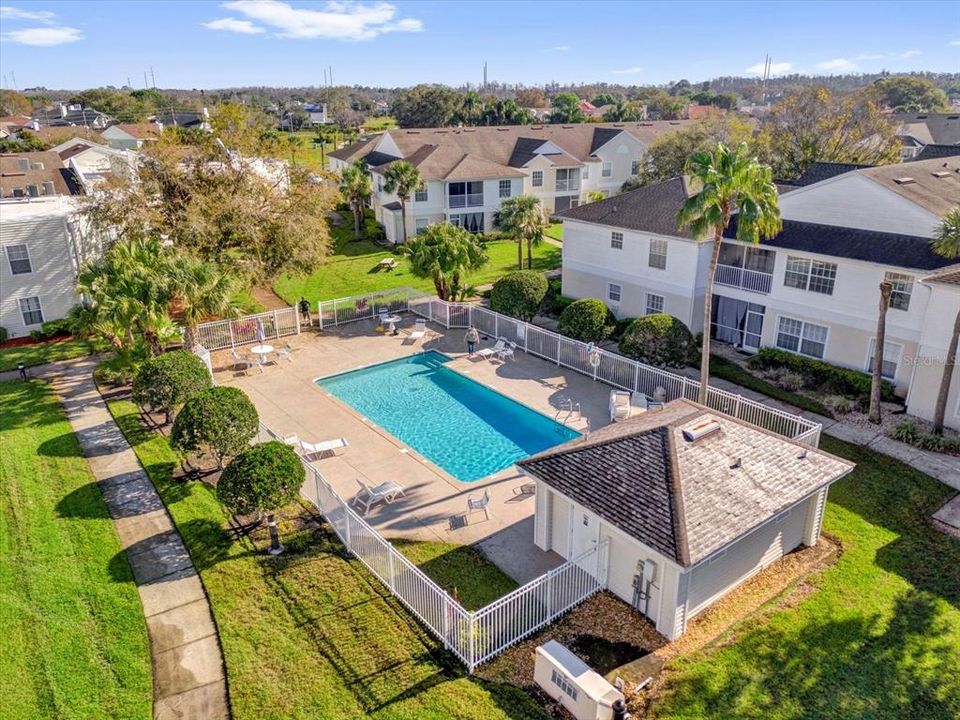 For Rent: $1,800 (2 beds, 2 baths, 1045 Square Feet)