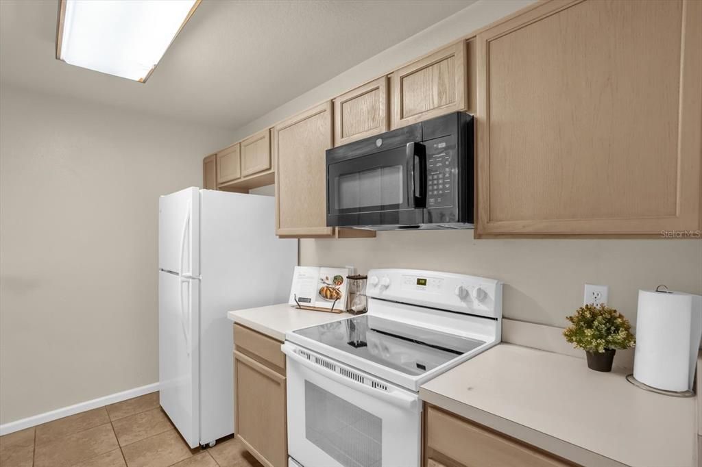 For Rent: $1,800 (2 beds, 2 baths, 1045 Square Feet)