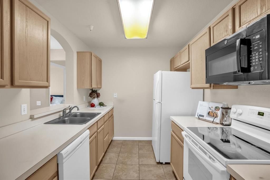 For Rent: $1,800 (2 beds, 2 baths, 1045 Square Feet)