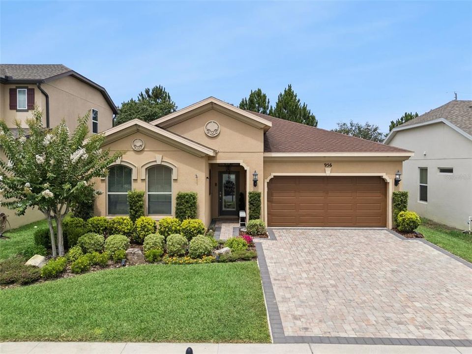 For Sale: $473,000 (3 beds, 2 baths, 1941 Square Feet)
