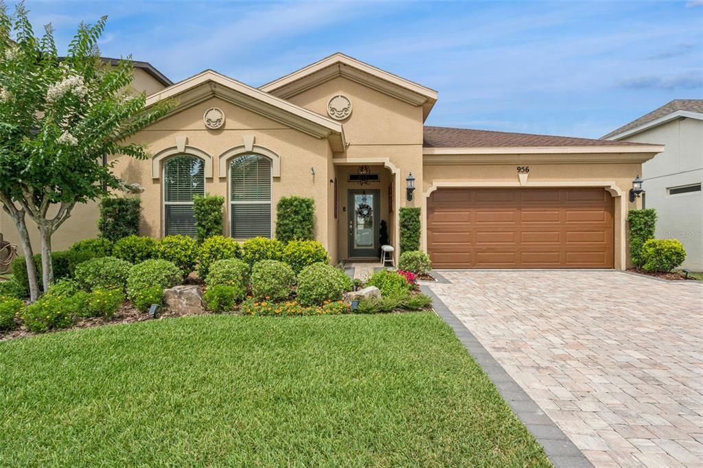 For Sale: $473,000 (3 beds, 2 baths, 1941 Square Feet)