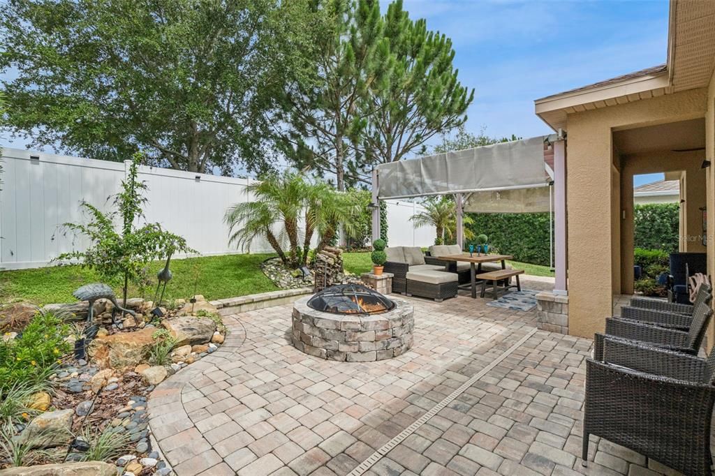 For Sale: $473,000 (3 beds, 2 baths, 1941 Square Feet)