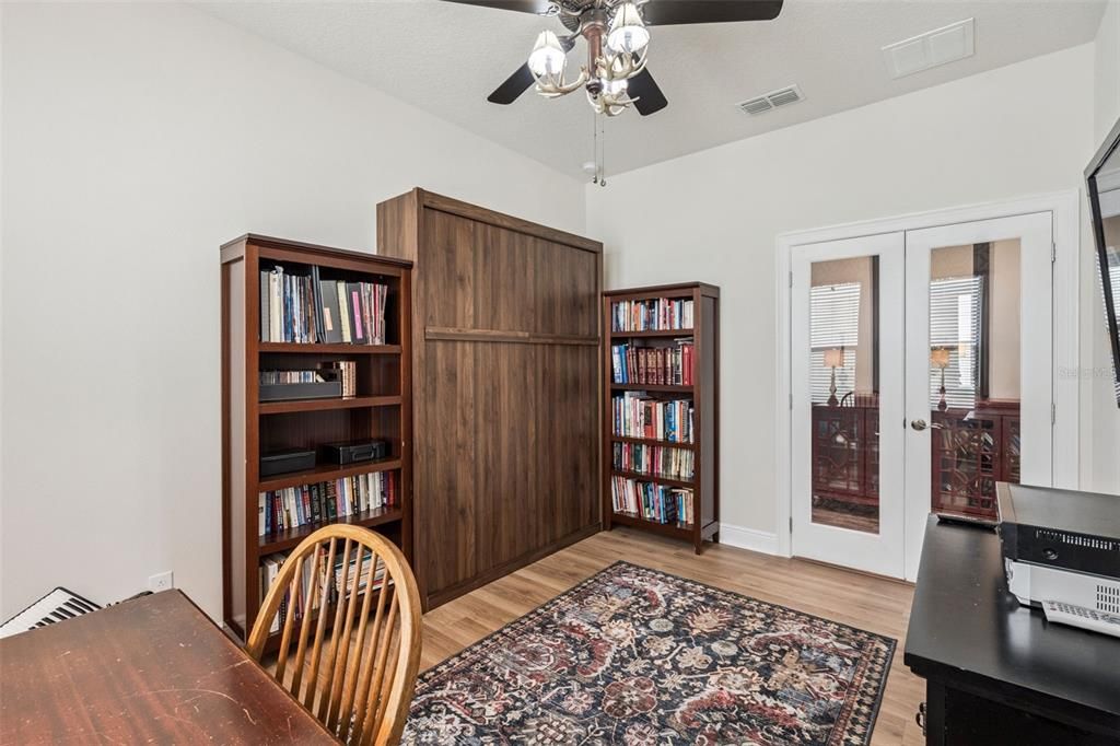 For Sale: $473,000 (3 beds, 2 baths, 1941 Square Feet)
