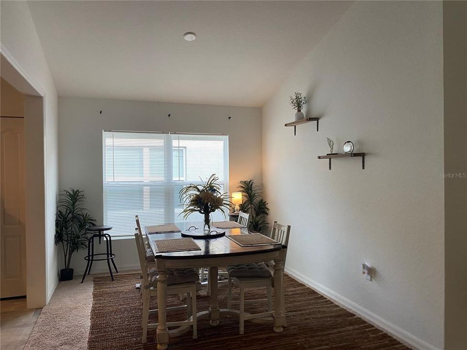 For Rent: $2,300 (4 beds, 2 baths, 1811 Square Feet)