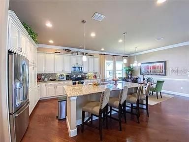 На продажу: $710,000 (4 спален, 3 ванн, 3410 Квадратных фут)