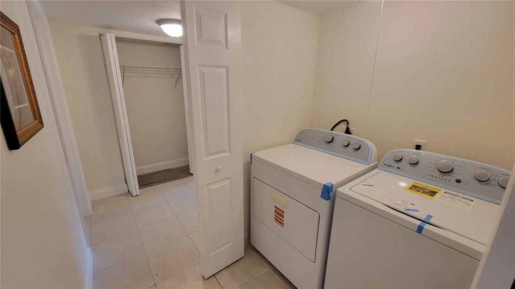 For Rent: $2,095 (3 beds, 2 baths, 1426 Square Feet)
