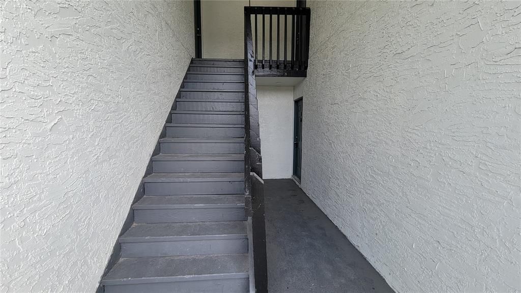 For Rent: $2,095 (3 beds, 2 baths, 1426 Square Feet)