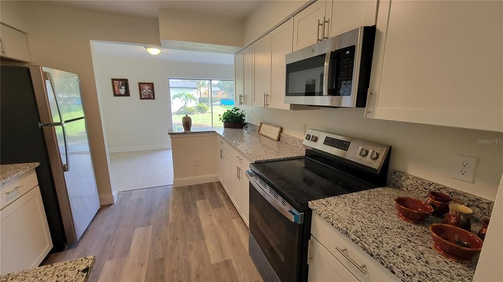 For Rent: $2,095 (3 beds, 2 baths, 1426 Square Feet)