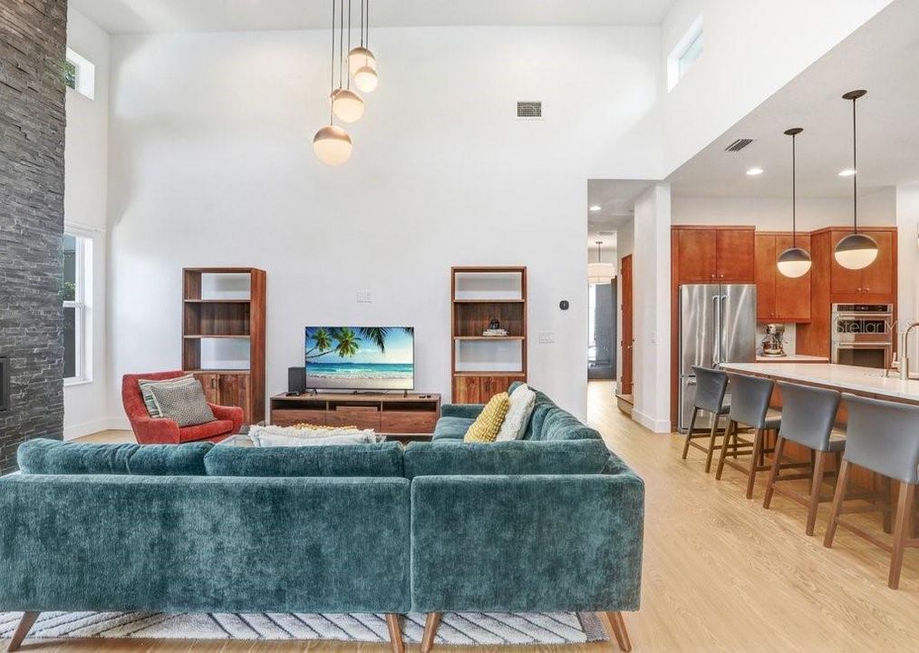For Rent: $6,995 (4 beds, 3 baths, 2328 Square Feet)