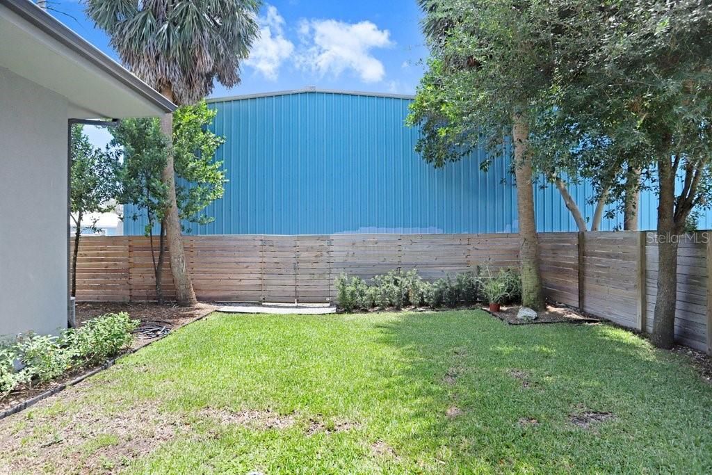 For Rent: $6,995 (4 beds, 3 baths, 2328 Square Feet)
