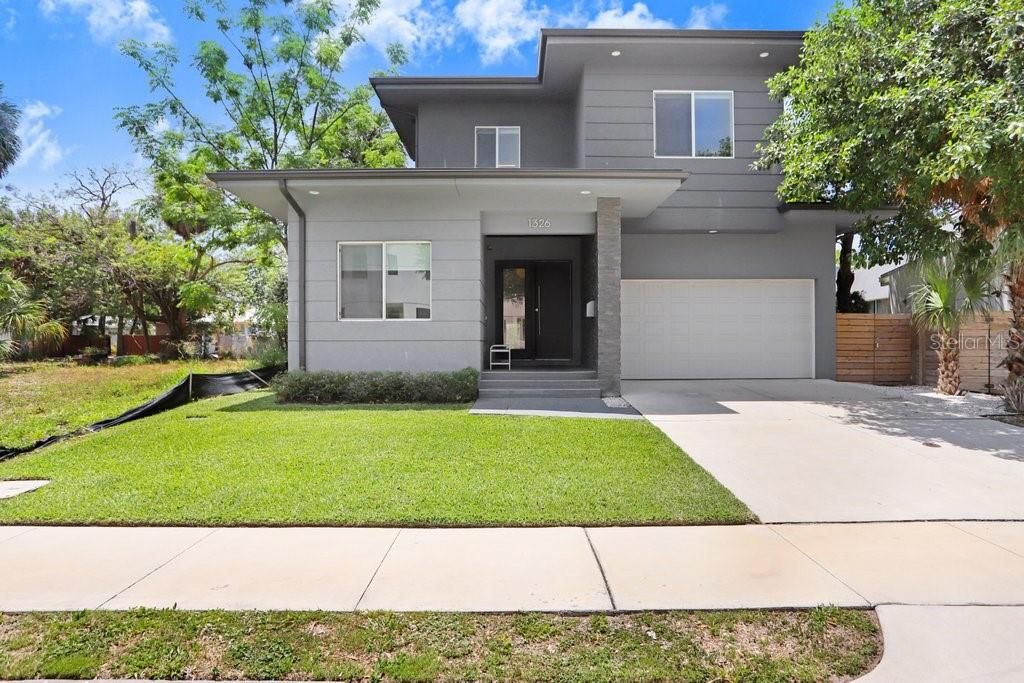 For Rent: $6,995 (4 beds, 3 baths, 2328 Square Feet)