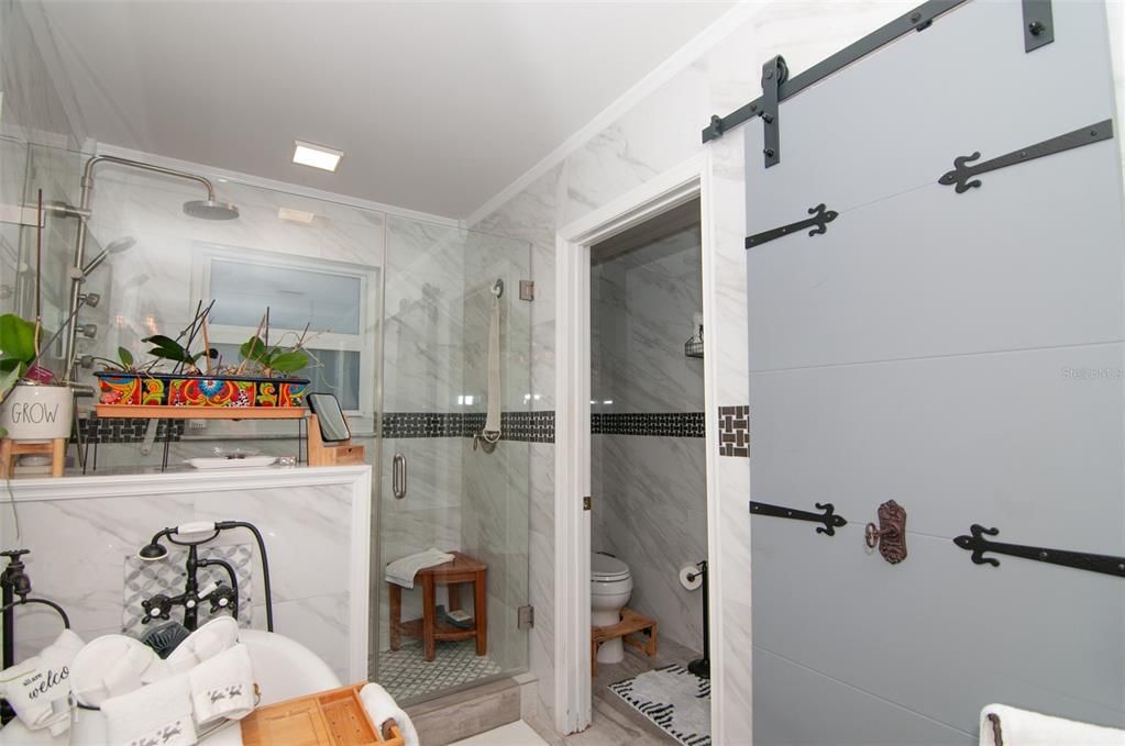 For Sale: $720,000 (4 beds, 2 baths, 2180 Square Feet)