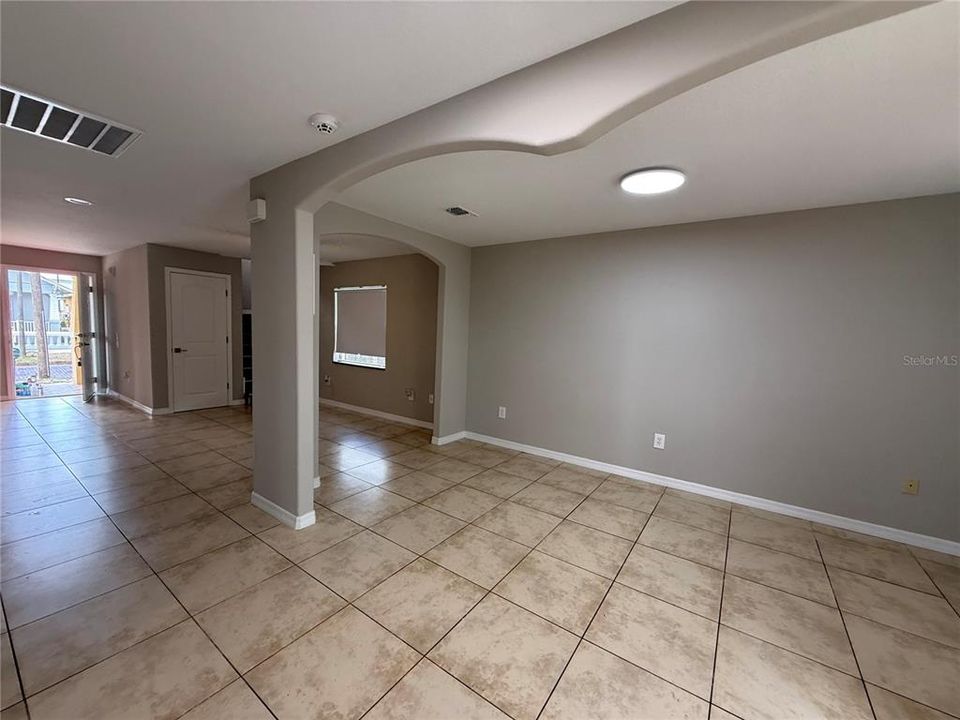 For Rent: $2,650 (3 beds, 2 baths, 1780 Square Feet)