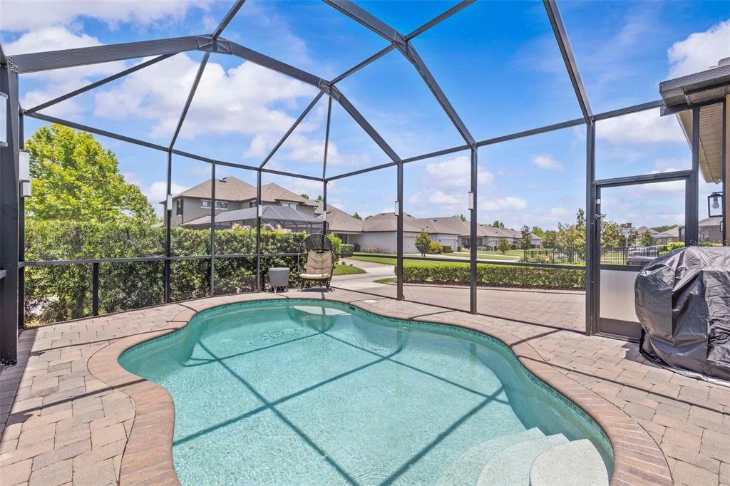 En Venta: $599,000 (3 camas, 2 baños, 2233 Pies cuadrados)