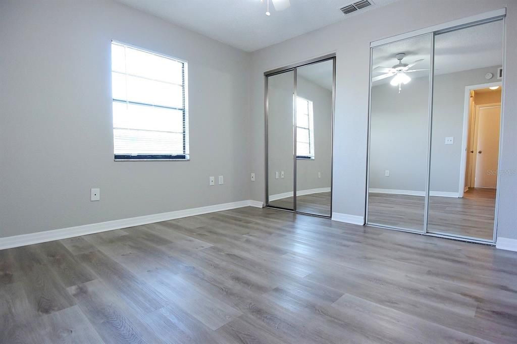 En Venta: $299,900 (3 camas, 2 baños, 1483 Pies cuadrados)
