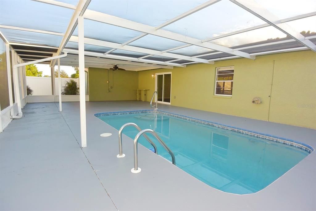 En Venta: $299,900 (3 camas, 2 baños, 1483 Pies cuadrados)