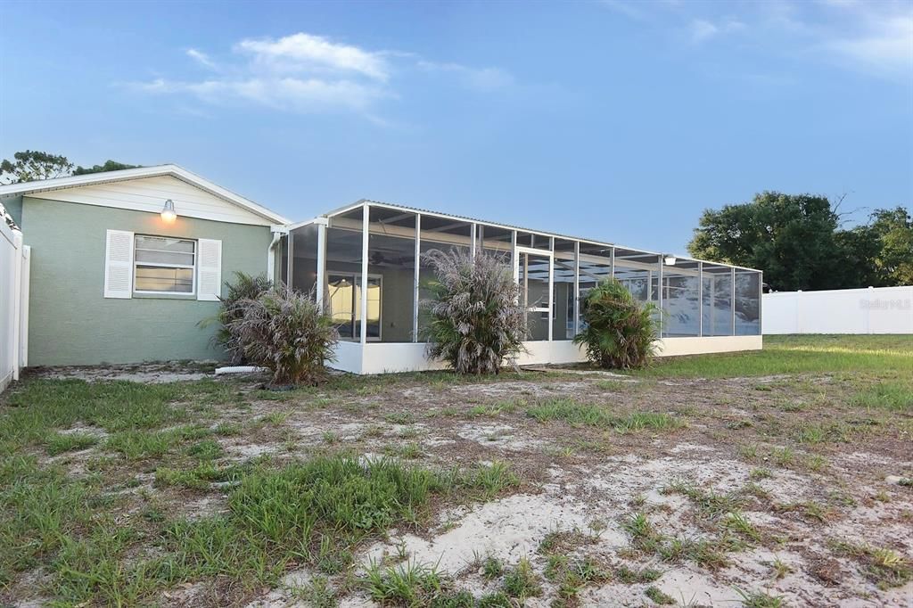 En Venta: $299,900 (3 camas, 2 baños, 1483 Pies cuadrados)