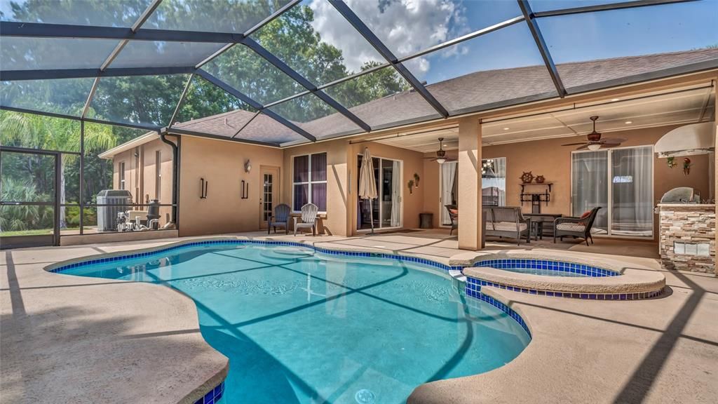 For Rent: $3,895 (4 beds, 3 baths, 2374 Square Feet)